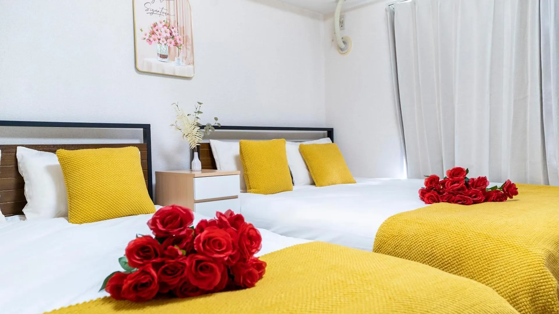 Apartment 6Th Floor 602 With Elevator, 700 Meters Walk From Nishi-Shinjuku Gochome 4 Minutes To Shinjuku, 75 Square Meters Plus 30 Square Meters Of Large Balcony Tokyo