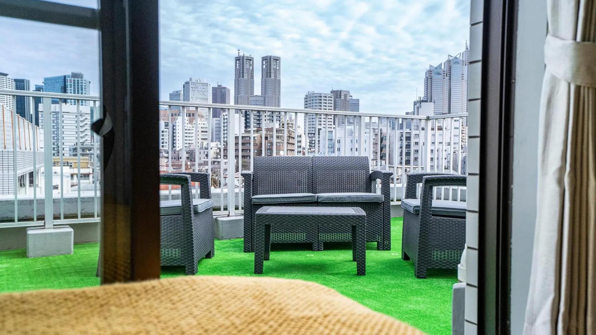 6Th Floor 602 With Elevator, 700 Meters Walk From Nishi-Shinjuku Gochome 4 Minutes To Shinjuku, 75 Square Meters Plus 30 Square Meters Of Large Balcony Tokyo Japan