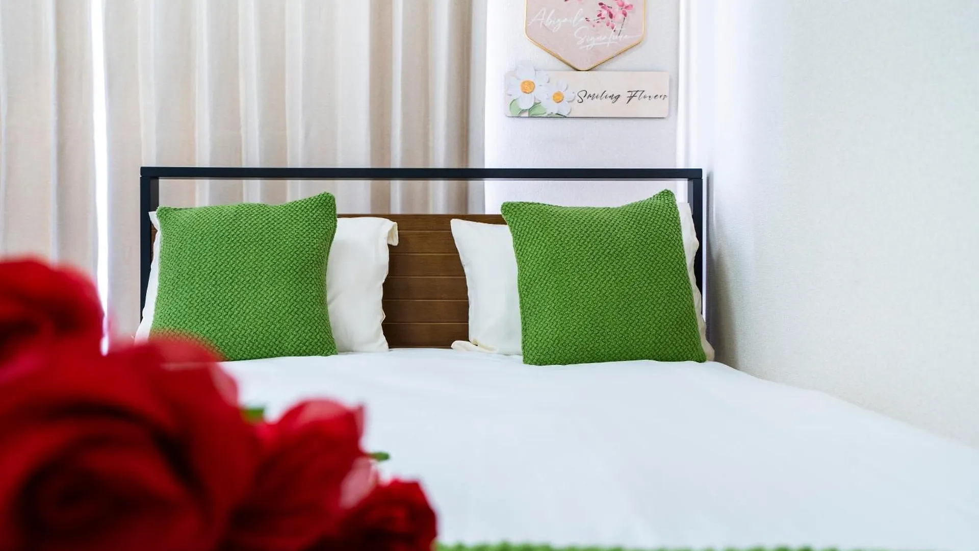 Apartment 6Th Floor 602 With Elevator, 700 Meters Walk From Nishi-Shinjuku Gochome 4 Minutes To Shinjuku, 75 Square Meters Plus 30 Square Meters Of Large Balcony Tokyo Japan