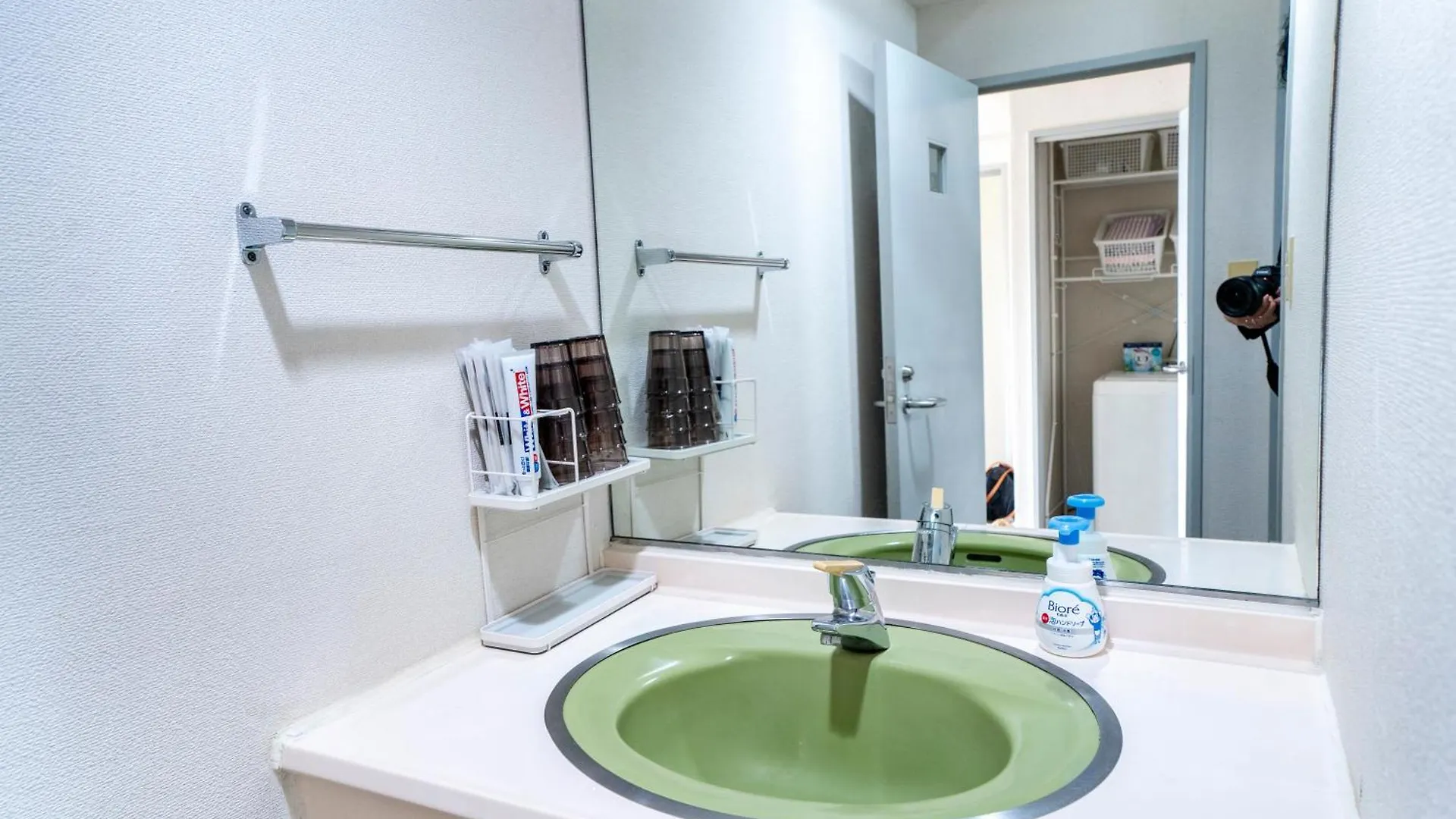 6Th Floor 602 With Elevator, 700 Meters Walk From Nishi-Shinjuku Gochome 4 Minutes To Shinjuku, 75 Square Meters Plus 30 Square Meters Of Large Balcony Tokyo 0*,